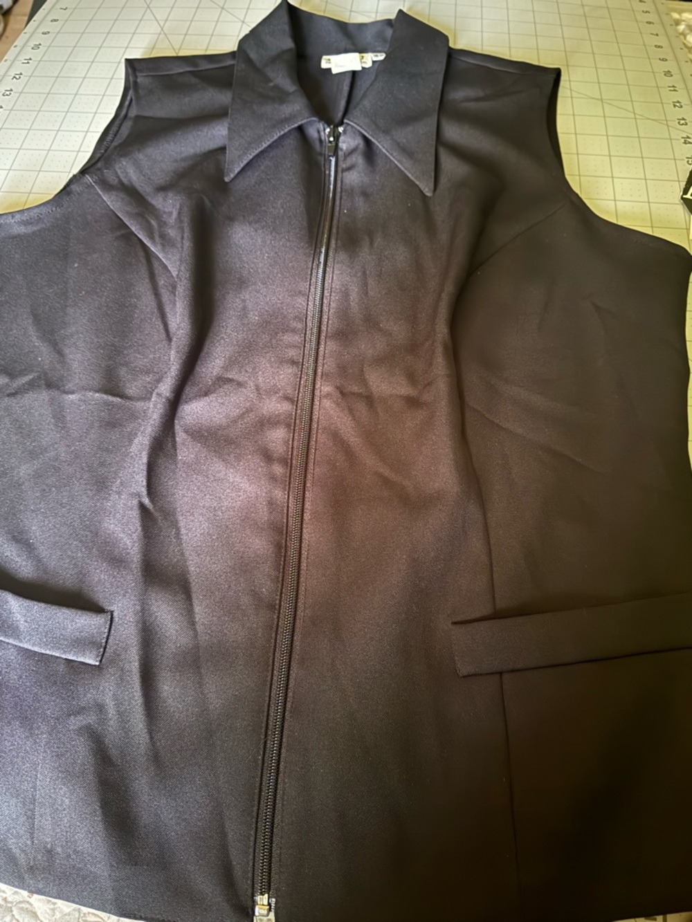 Women's Black Sleeveless Zip-Front Blouse